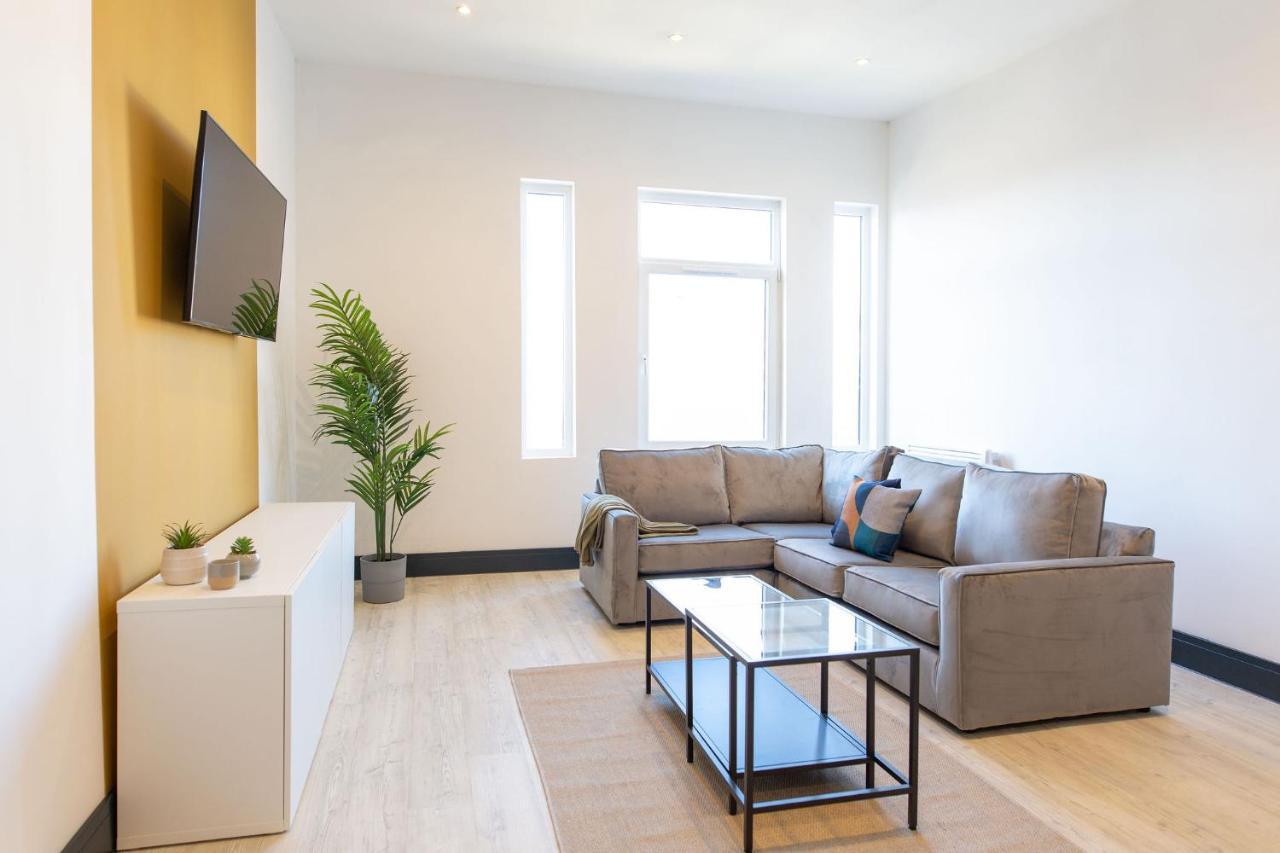 The Kingsway- 2 Bedroom Central Swansea Apartments By Stayright Eksteriør billede