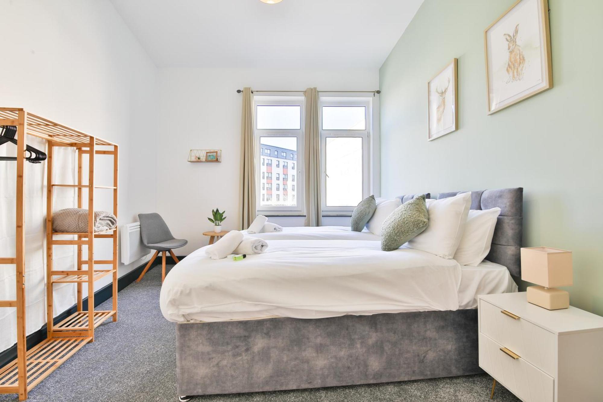 The Kingsway- 2 Bedroom Central Swansea Apartments By Stayright Eksteriør billede