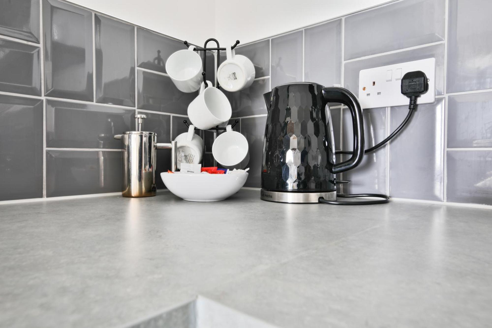 The Kingsway- 2 Bedroom Central Swansea Apartments By Stayright Eksteriør billede