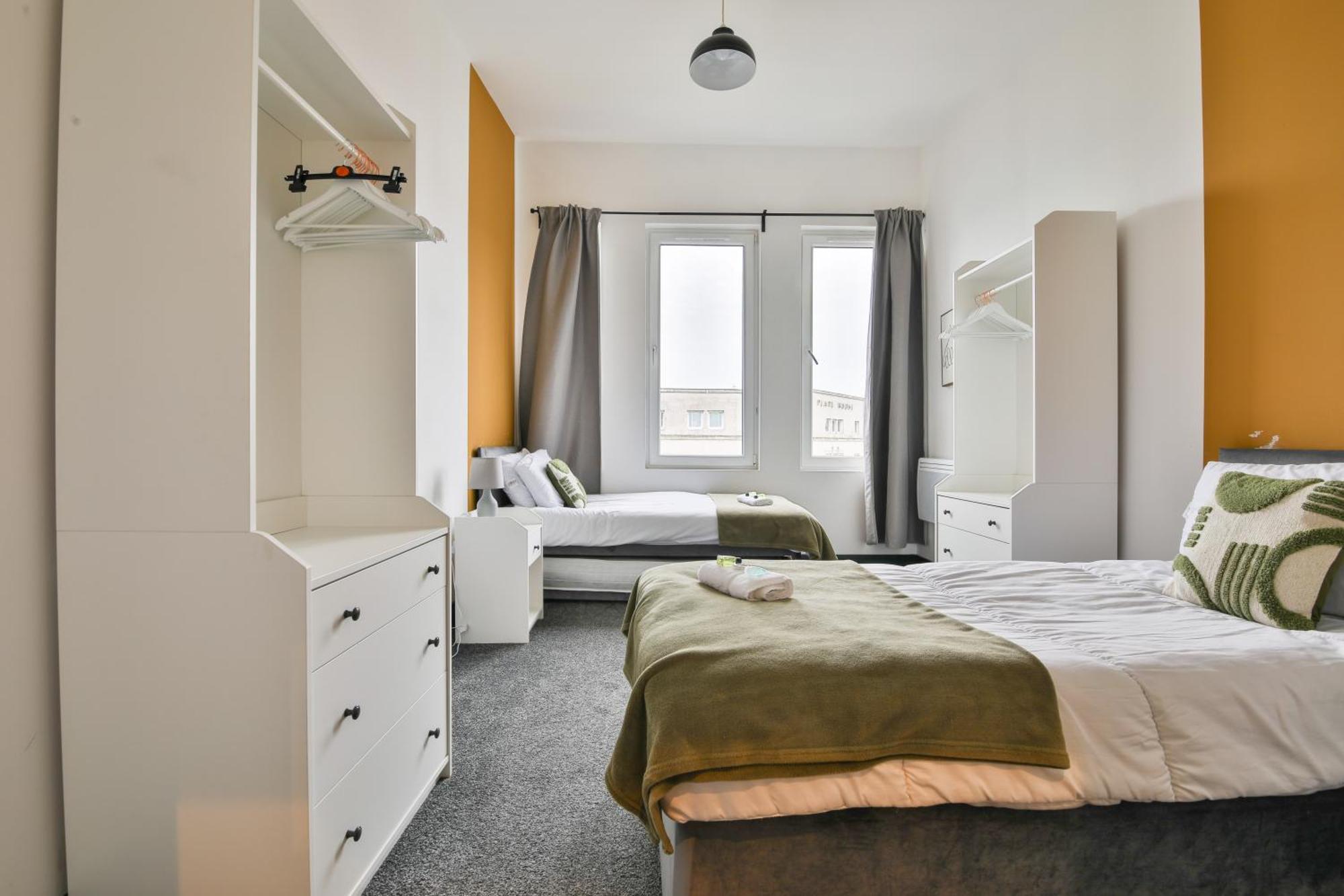 The Kingsway- 2 Bedroom Central Swansea Apartments By Stayright Eksteriør billede