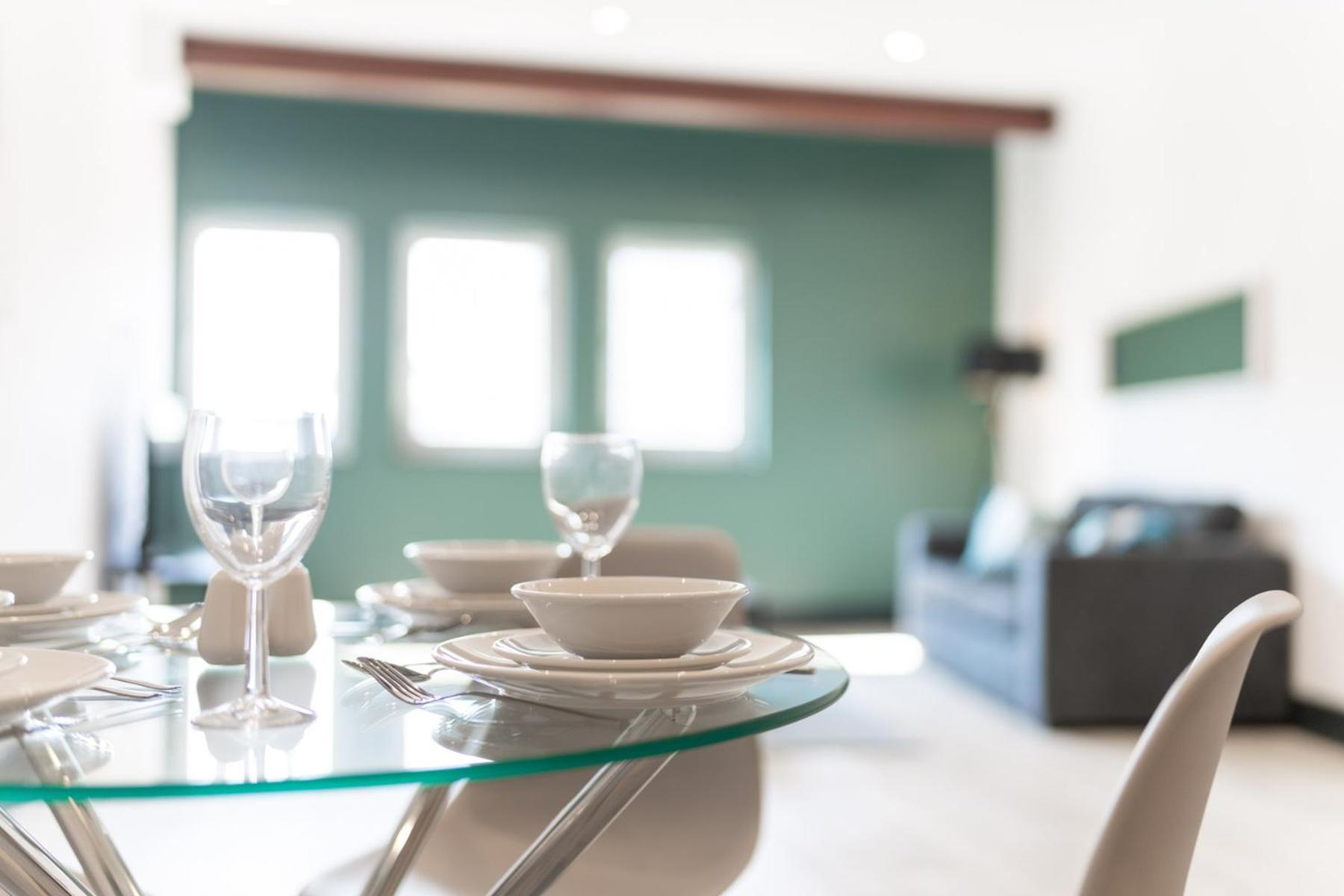 The Kingsway- 2 Bedroom Central Swansea Apartments By Stayright Eksteriør billede