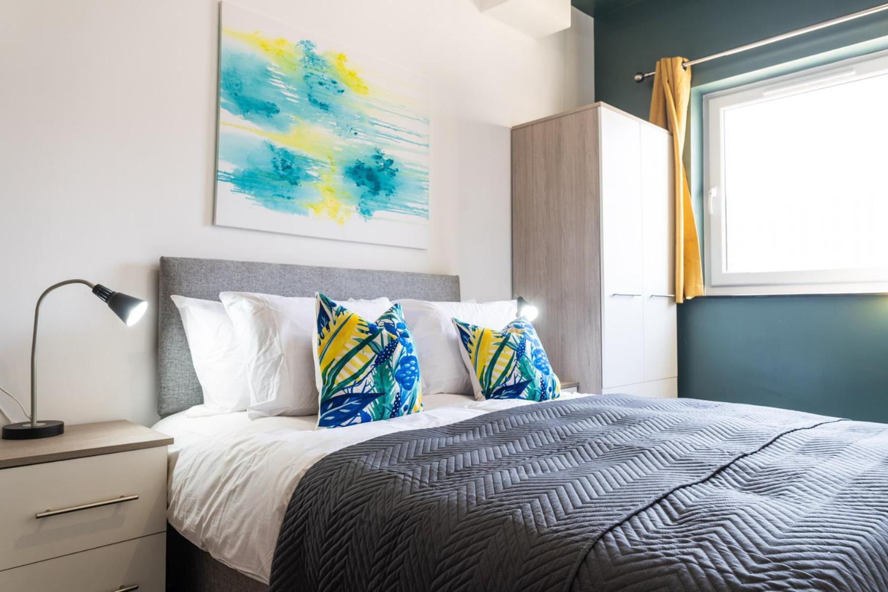 The Kingsway- 2 Bedroom Central Swansea Apartments By Stayright Eksteriør billede
