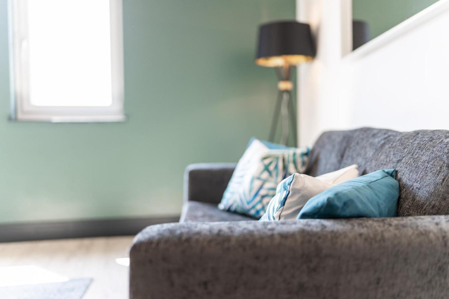 The Kingsway- 2 Bedroom Central Swansea Apartments By Stayright Eksteriør billede