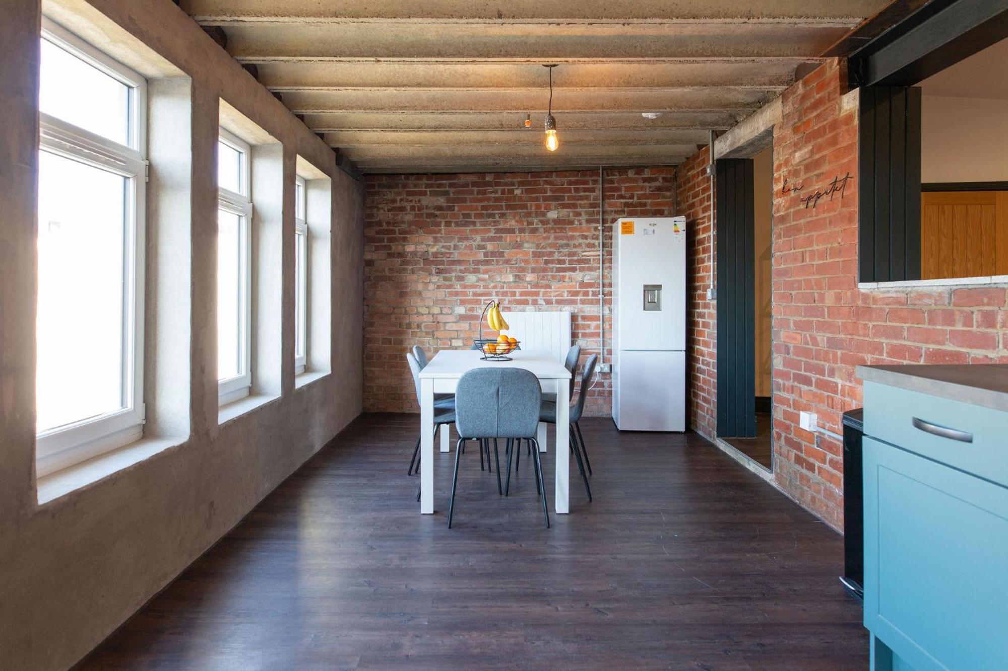 The Kingsway- 2 Bedroom Central Swansea Apartments By Stayright Eksteriør billede