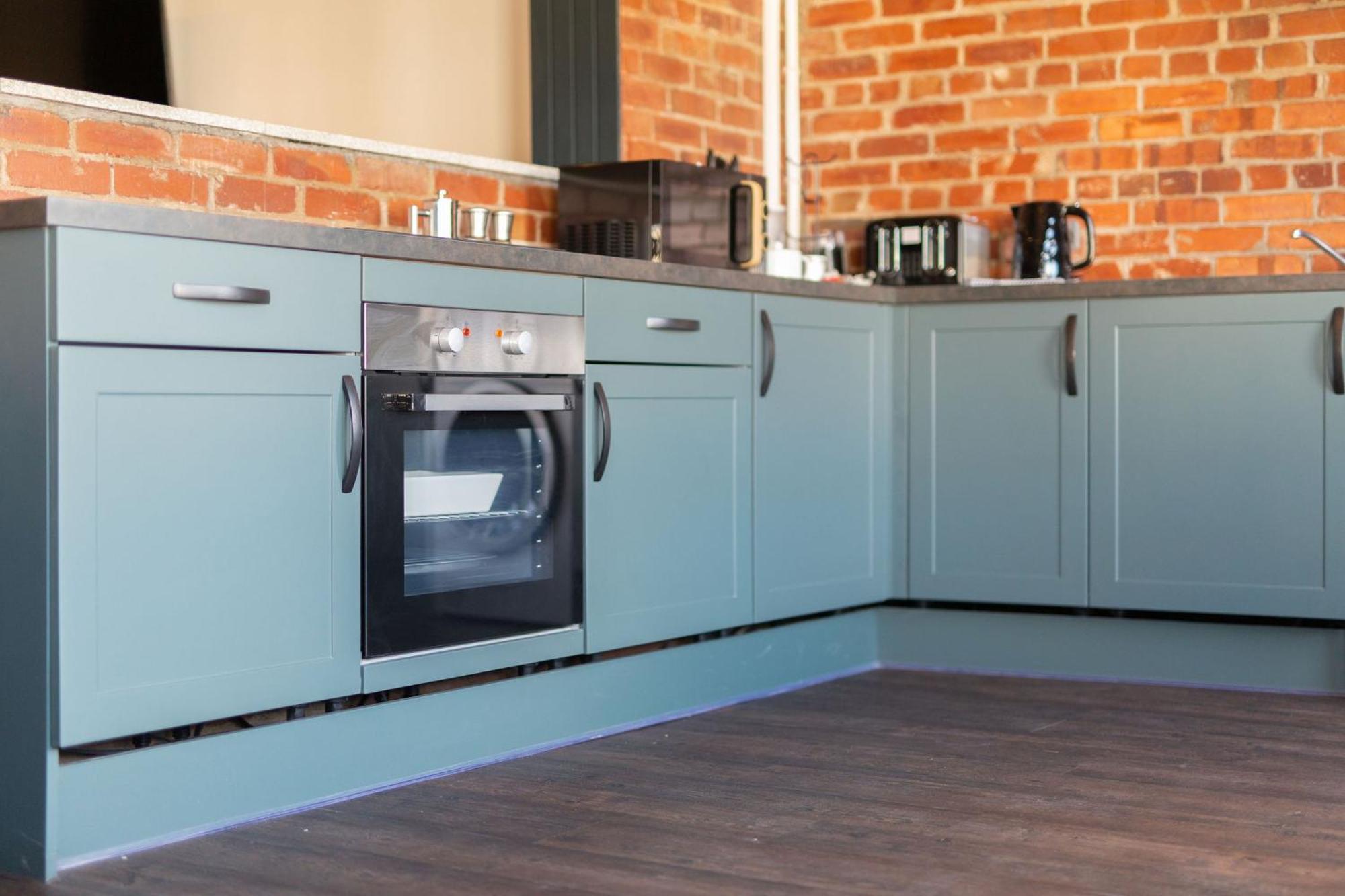The Kingsway- 2 Bedroom Central Swansea Apartments By Stayright Eksteriør billede