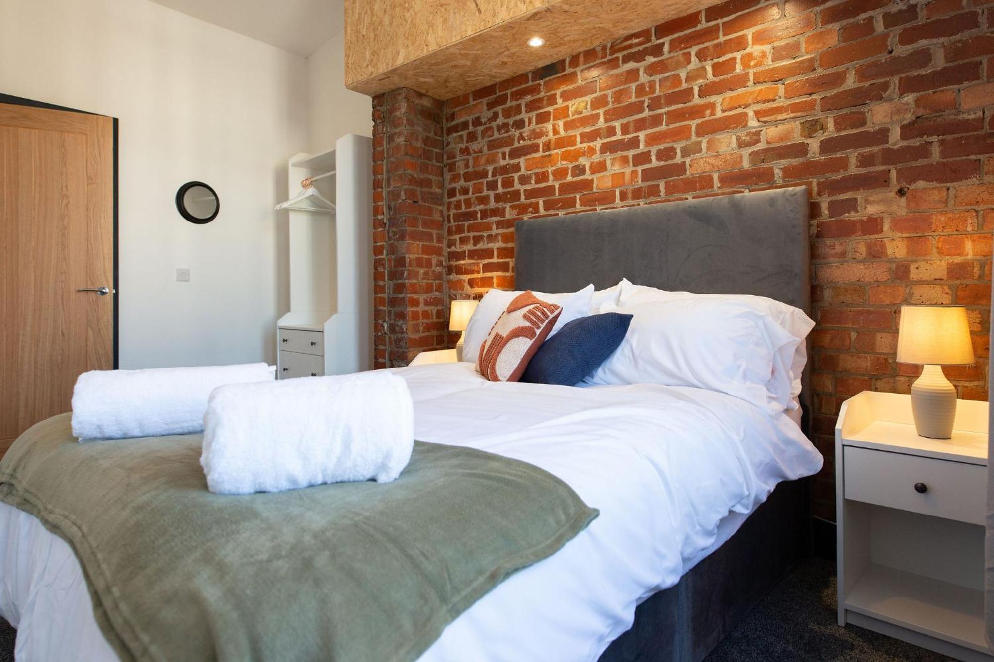 The Kingsway- 2 Bedroom Central Swansea Apartments By Stayright Eksteriør billede